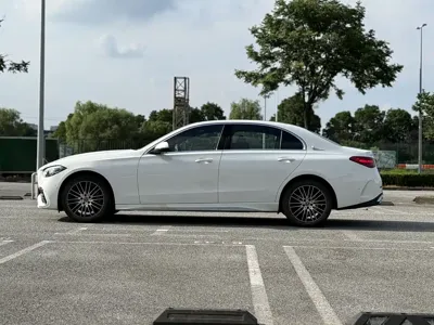 Mercedes-Benz C-Class 2023, 22000 км, за 27515.65 USD