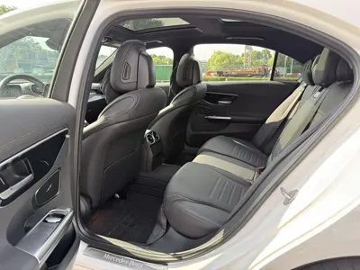 Mercedes-Benz C-Class 2023, 22000 км, за 27515.65 USD - фото 12