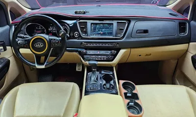 Kia Canival 2017, 137546 км, за 6871.49 USD - фото 7