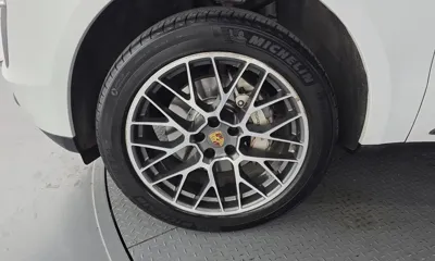Porsche Macan 2017, 178706 км, за 15328.71 USD