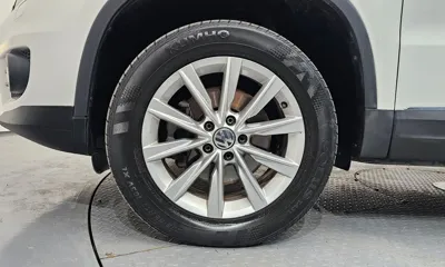 Volkswagen Tiguan 2013, 315630 км, за 2931.6 USD