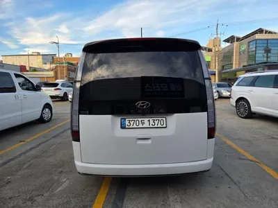 Hyundai Staria 2022, 97510 км, за 16156.36 USD