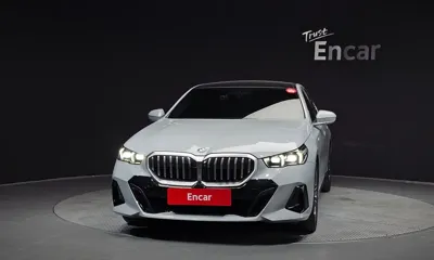 BMW 5-Series 2024, 40304 км, за 35753.74 USD