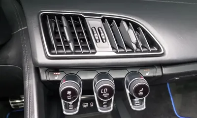 Audi R8 2017, 59360 км, за 90586.85 USD - фото 20