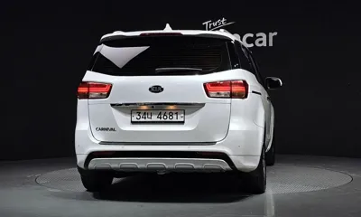 Kia Canival 2017, 84536 км, за 7880.79 USD