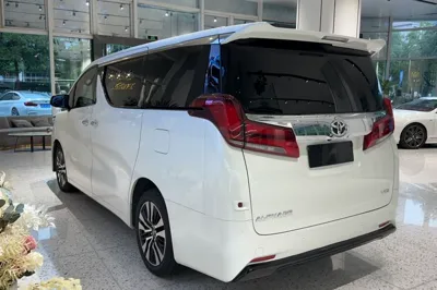 Toyota Alphard 2018, 158400 км, за 63983 USD - фото 6