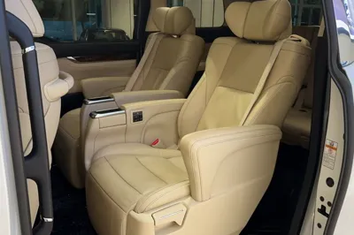 Toyota Alphard 2018, 158400 км, за 63983 USD - фото 9