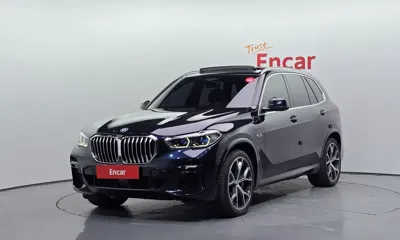 BMW X5 · 2022 год
