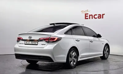 Hyundai Sonata 2015, 116468 км, за 6236.05 USD