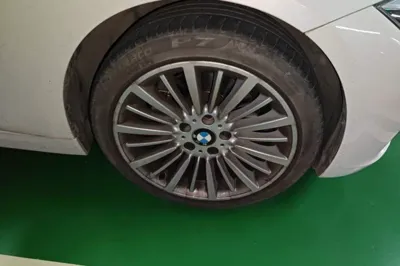 BMW 3 Series 2018, 50800 км, за 14312 USD