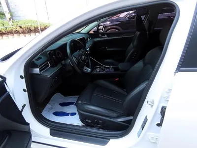 Kia K5 2020, 83133 км, за 10069.55 USD
