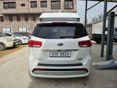 Kia Canival 2016, 140000 км, за 10174.61 USD
