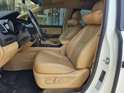 Kia Canival 2016, 140000 км, за 10174.61 USD - фото 14