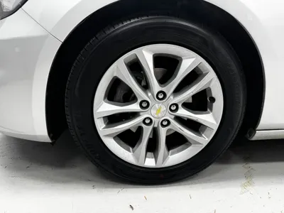 ChevroletGMDaewoo Malibu 2017, 108290 км, за 4552.36 USD