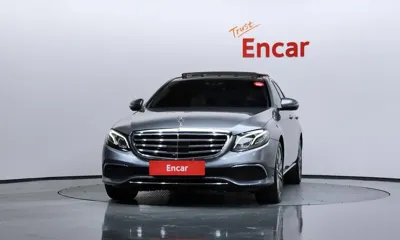 Mercedes-Benz E-Class 2017, 82594 км, за 16749.86 USD