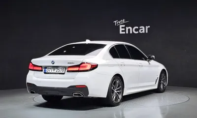 BMW 5-Series 2023, 57381 км, за 23828.28 USD