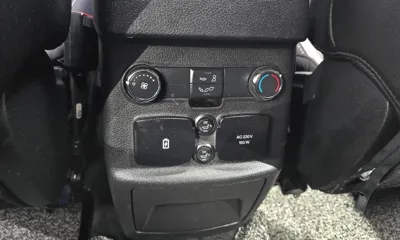 Ford Explorer 2018, 144729 км, за 8262.83 USD - фото 19
