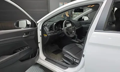 Hyundai Avante 2018, 132297 км, за 5579.62 USD - фото 10
