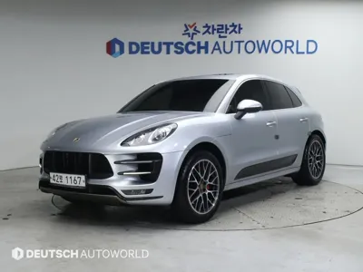 Porsche Macan · 2015 год