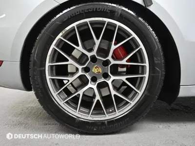 Porsche Macan 2015, 411762 км, за 9250.08 USD