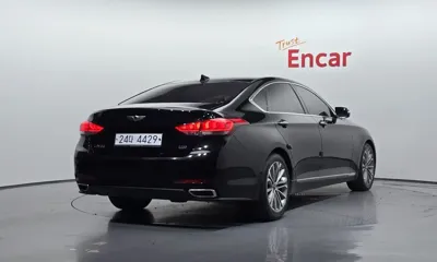 Hyundai Genesis 2015, 167651 км, за 7553.86 USD