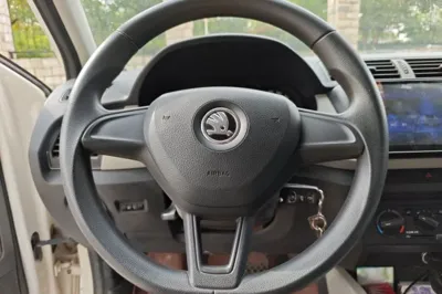 Skoda Fabia 2015, 134100 км, за 5889 USD - фото 9