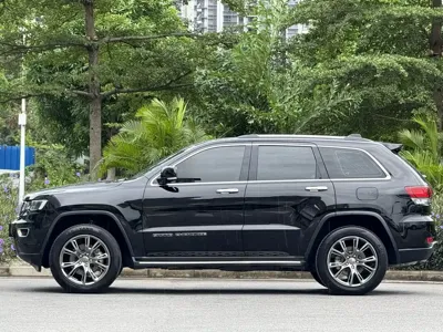 Jeep Grand Cherokee (Import) 2021, 218000 км, за 15552.97 USD