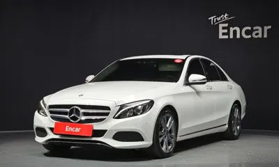 Mercedes-Benz C-Class · 2018 год