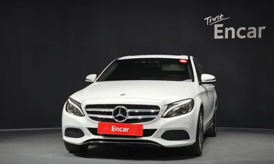 Mercedes-Benz C-Class 2018, 95086 км, за 10223.35 USD