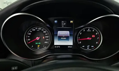 Mercedes-Benz C-Class 2018, 95086 км, за 10213.38 USD - фото 8