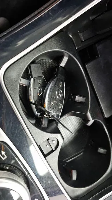 Mercedes-Benz C-Class 2018, 95086 км, за 10213.38 USD - фото 33