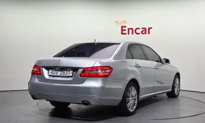 Mercedes-Benz E-Class 2011, 49846 км, за 5483.98 USD