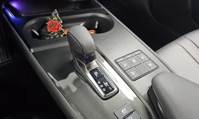 Lexus UX 2026, 3816 км, за 34127.61 USD - фото 9