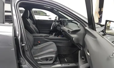 Lexus UX 2026, 3816 км, за 34127.61 USD - фото 11