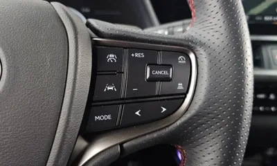Lexus UX 2026, 3816 км, за 34127.61 USD - фото 17