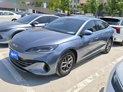 BYD 海豹06 · 2025 год