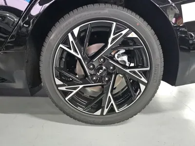 Kia K5 2026, 7 км, за 33795.65 USD