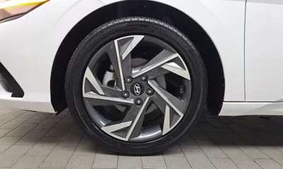Hyundai Avante 2024, 18176 км, за 15854.54 USD