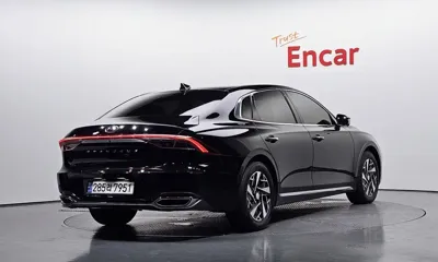 Hyundai Grandeur 2022, 154026 км, за 12945.63 USD