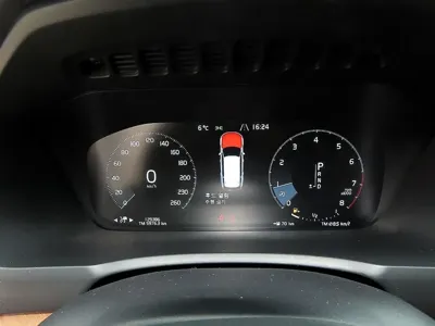 Volvo XC90 2019, 128000 км, за 20349.22 USD - фото 9