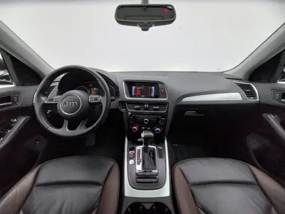 Audi Q5 2018, 132100 км, за 10284.51 USD
