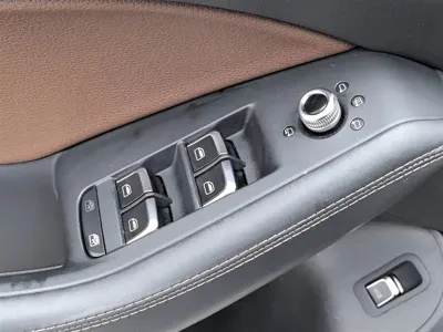 Audi Q5 2018, 132100 км, за 10284.51 USD - фото 9