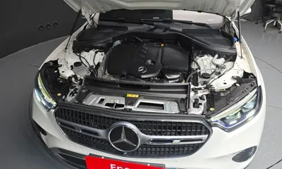 Mercedes-Benz GLC-Class 2023, 50922 км, за 39002.9 USD - фото 6