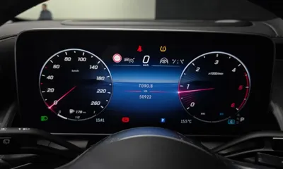 Mercedes-Benz GLC-Class 2023, 50922 км, за 39002.9 USD - фото 8