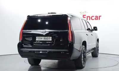 Cadillac Escalade 2017, 187621 км, за 19867.53 USD