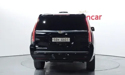 Cadillac Escalade 2017, 187621 км, за 19867.53 USD
