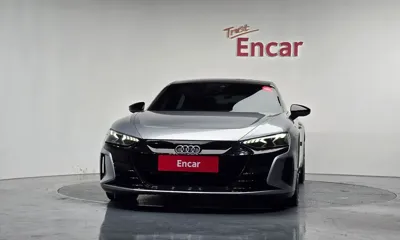 Audi e-tron GT 2022, 121121 км, за 45583.08 USD