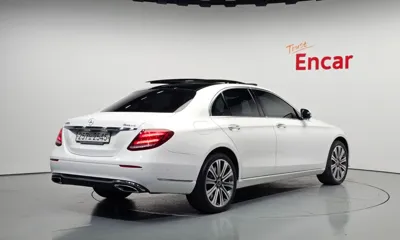 Mercedes-Benz E-Class 2019, 59106 км, за 25289.01 USD