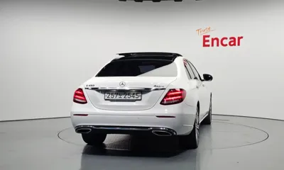 Mercedes-Benz E-Class 2019, 59106 км, за 25289.01 USD
