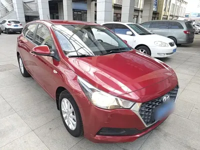 Hyundai Verna RV